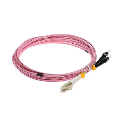 Гибкого провода дуплекса оптического волокна LC-ST OM3 цвет мультимодного розовый