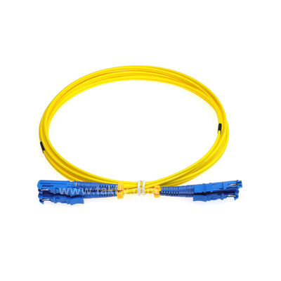 Стандарт телекоммуникаций кабеля оптического волокна желтый LSZH E2000-E2000 SM G657A2 Zipcord