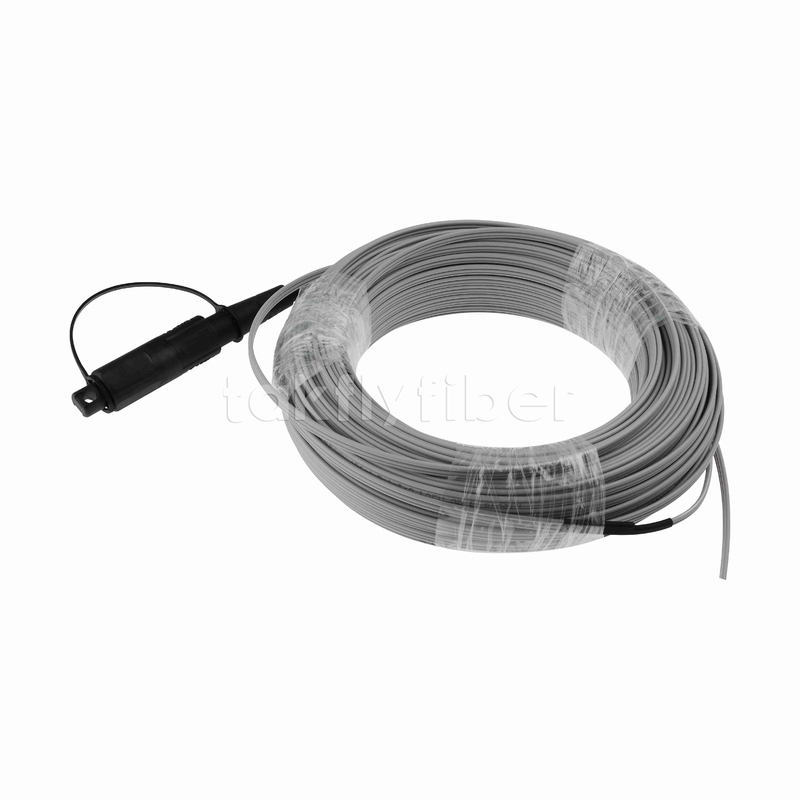 1 Ядро предопределенный Optitap SC/APC Рисунок 8 FTTH волоконно-оптический кабель Drop Pigtail 40M G657A LSZH 0.25μd Низкомоторный пиджак с 1,0 мм оцинкованной проволокой из стали