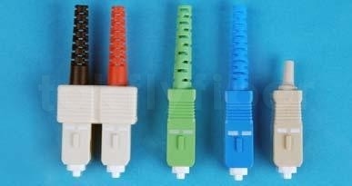 SC Простой или двойной разъем совпадает со стандартами ANSI, IEC, TIA/EIA, NTT и JIS