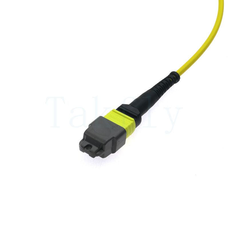 12F MTP(M) – MTP(F) Патч-корд APC, SM G657A1, 1 м, 3,0 мм, LSZH желтый, нечувствительный к изгибу колпачок, низкие потери